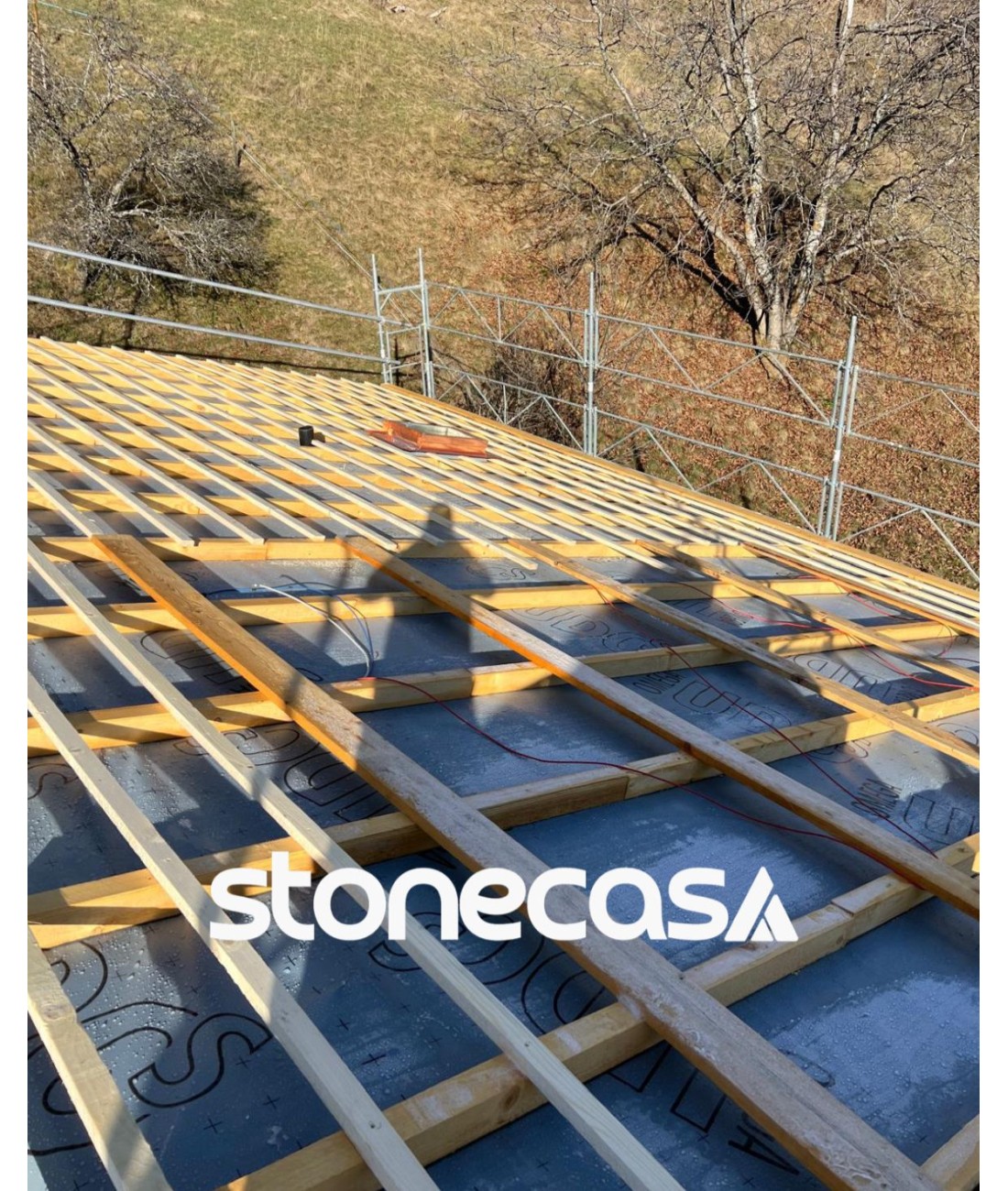 Base de madeira para instalação de telhas de ardósia natural madeiramento de telhado preparado para telhas de ardósia